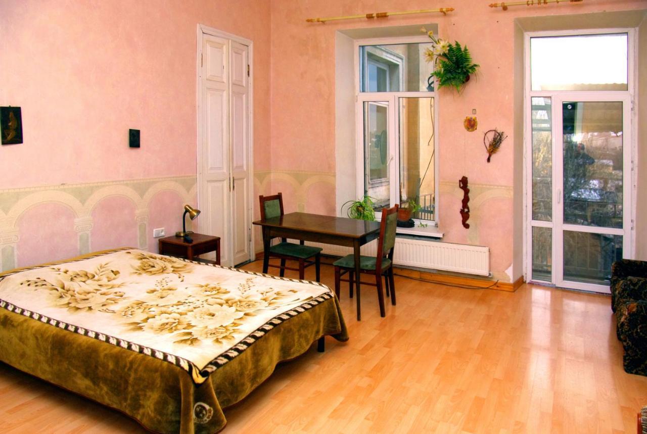 Большая Комната Odessa Ngoại thất bức ảnh